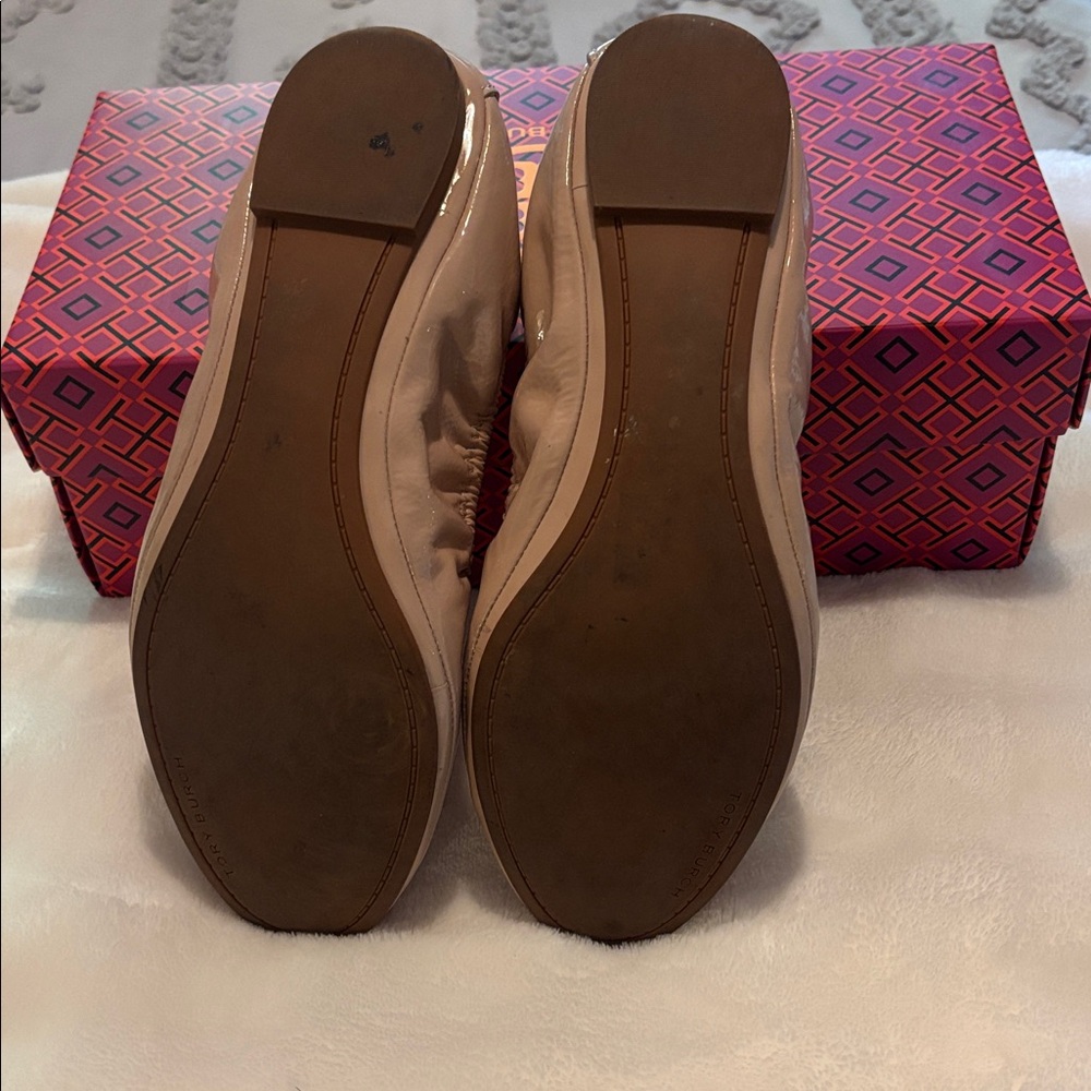 Tory Burch Eddie Ballet Flats - Picture 4 of 6